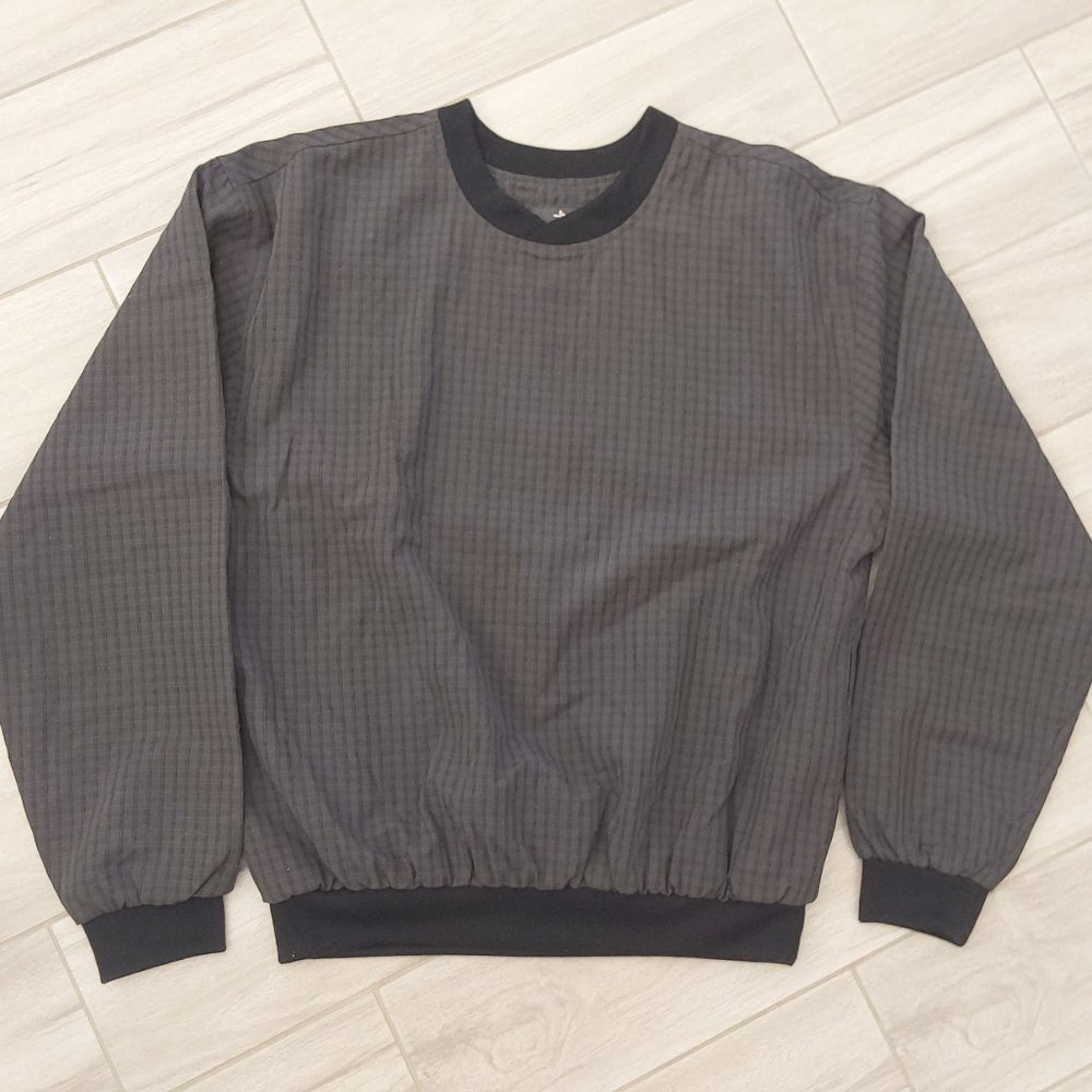 Antigua Men Black Long Sleeve Woven Poly Pullover Top.  Size S